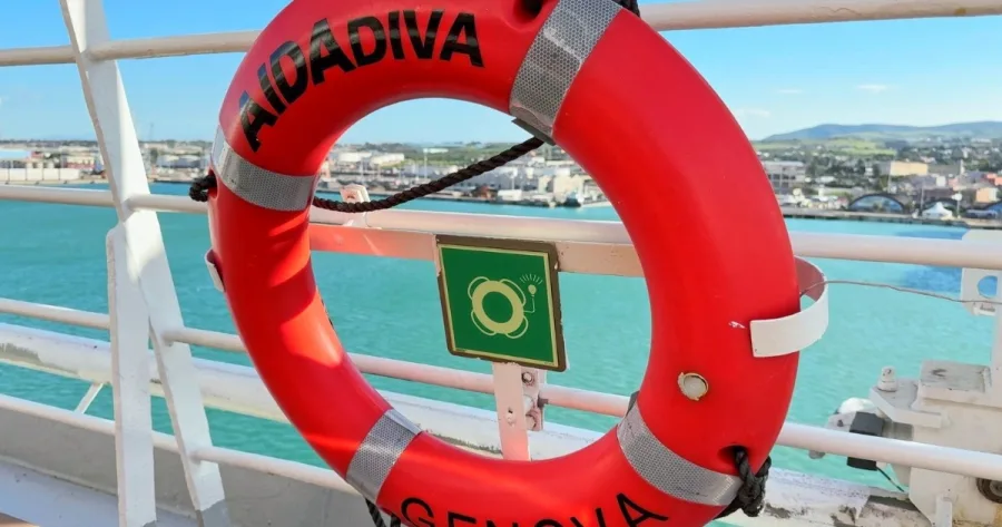 Rettungsring auf AIDAdiva