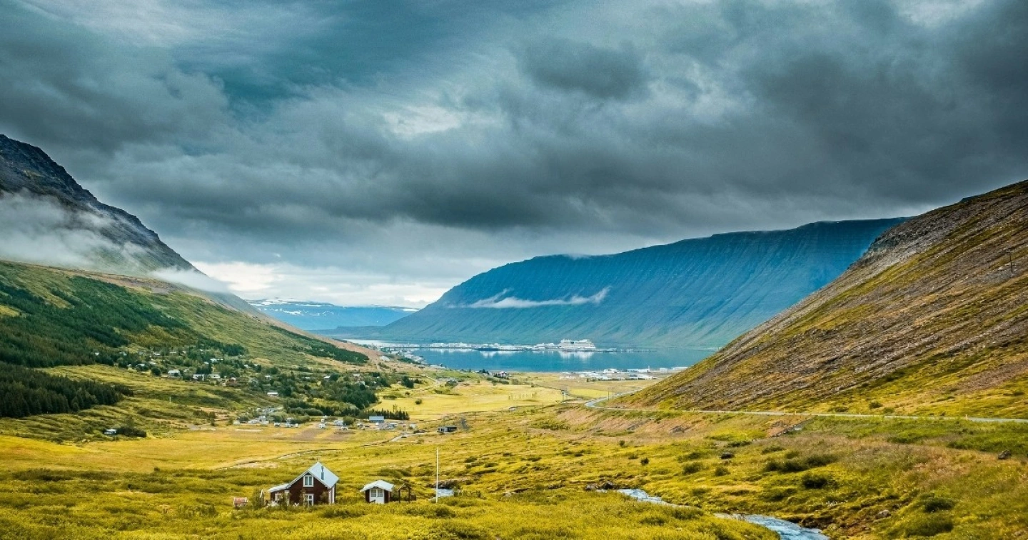 Ísafjörður.