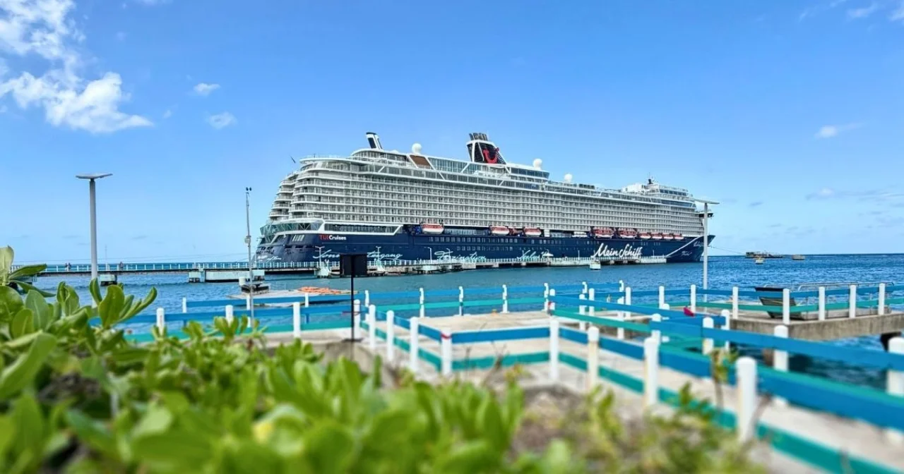 Mein Schiff 1 in der Karibik als Symbolbild für den Mein Schiff Winter 2027 2028