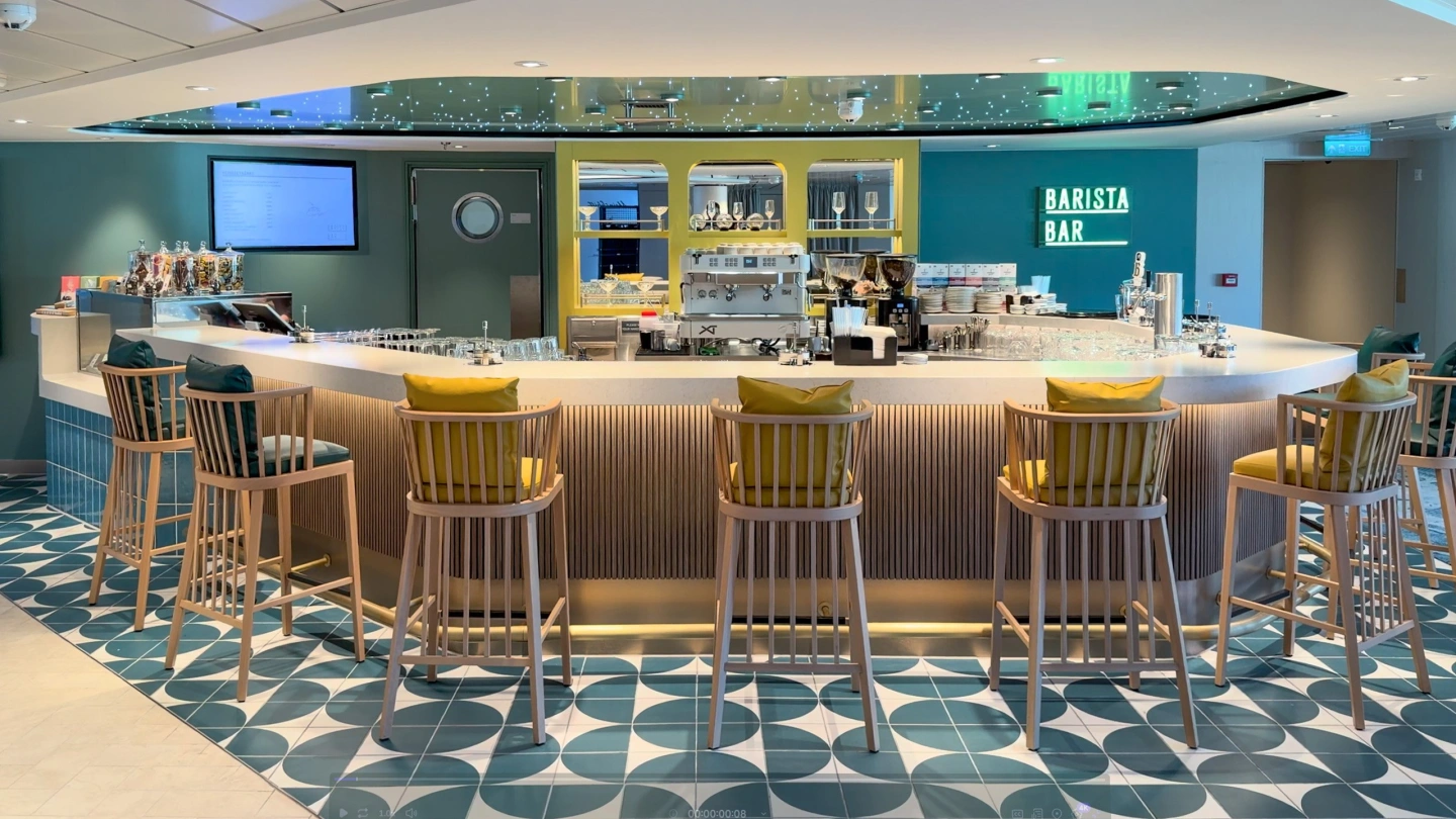 Barista Bar auf Mein Schiff Flow im neuen Look.