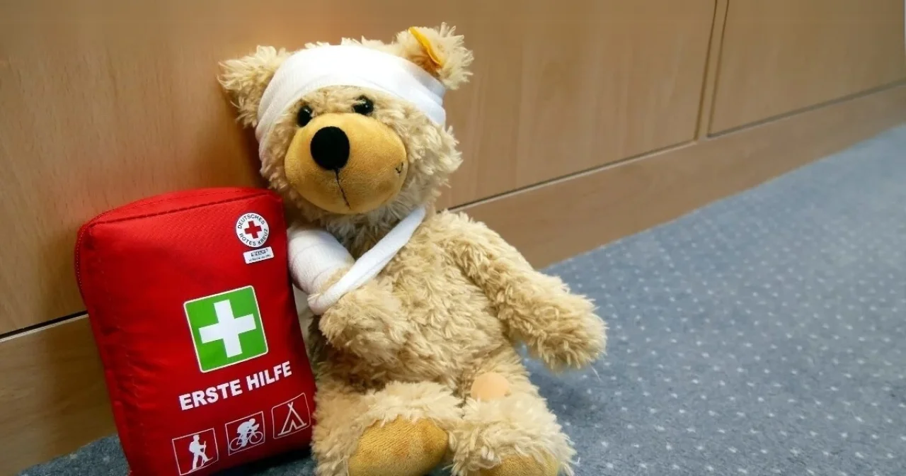Teddy mit Verband