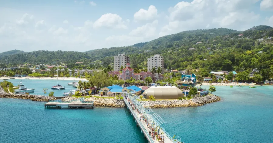 Hafenbild Ocho Rios (Jamaika)