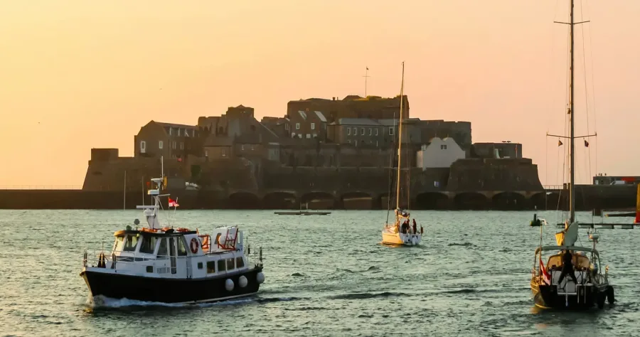 Hafenbild St. Peter Port (Guernsey)