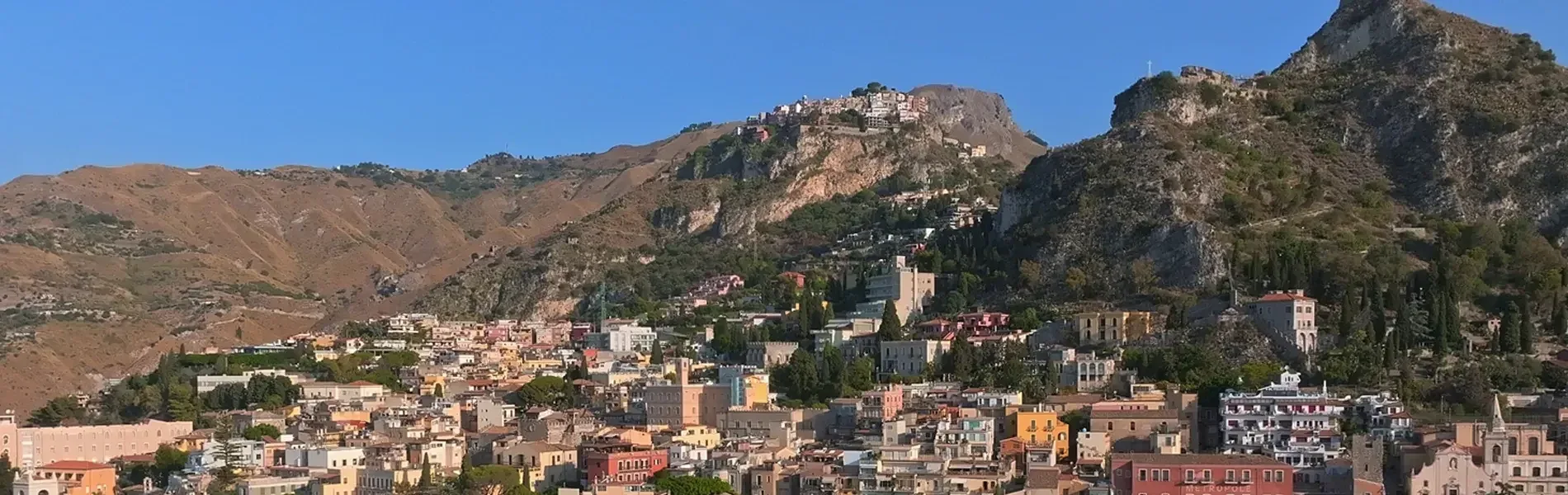 Hafenimpression Giardini Naxos