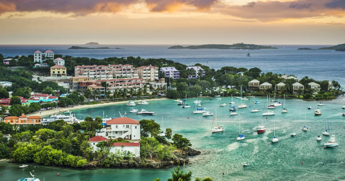 Hafenimpression Cruz Bay