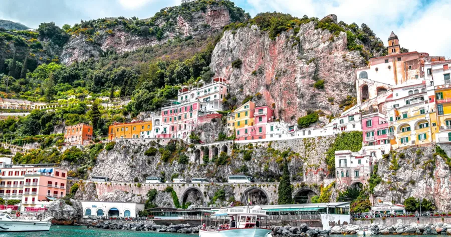 Hafenbild Amalfi