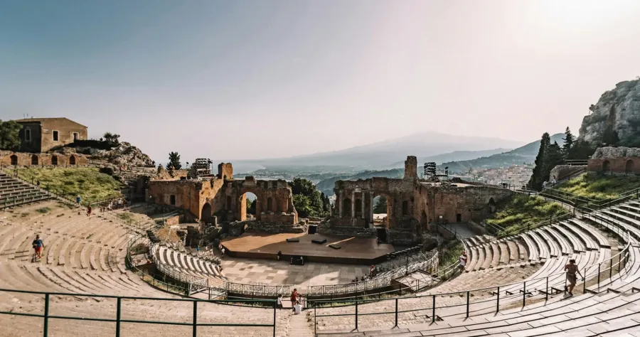 Hafenbild Taormina
