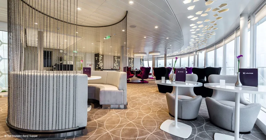 X-Lounge