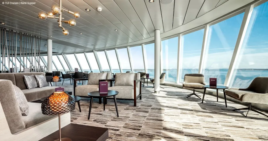 X-Lounge