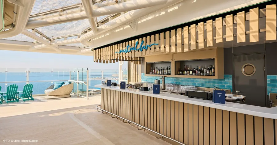 Mistral Bar