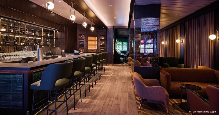 Casino & Lounge 
