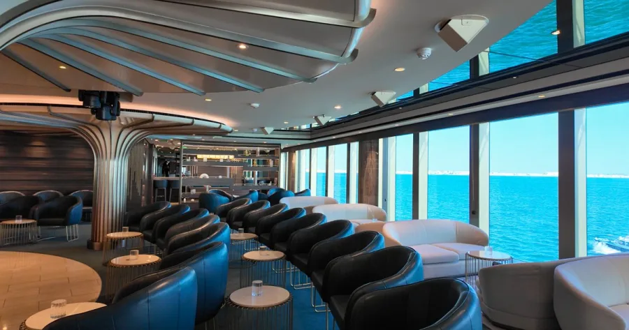 Astern Lounge
