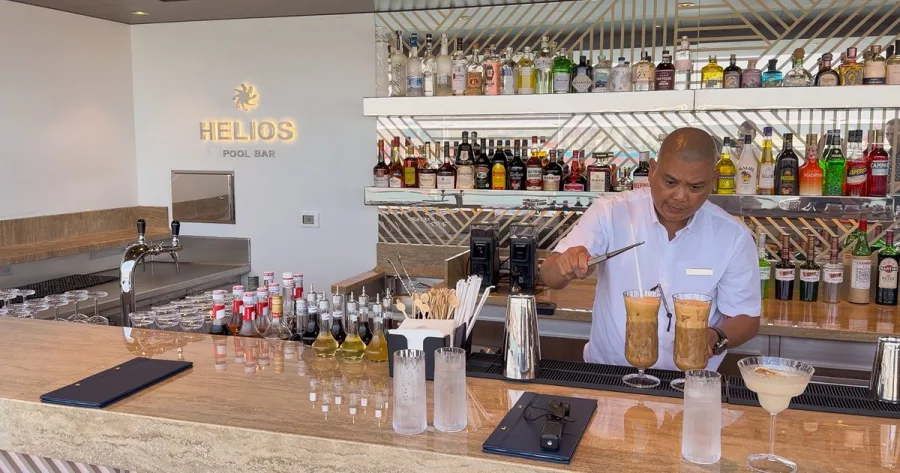 Helios Bar – nur für Erwachsene