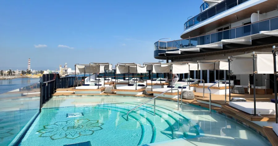 Astern Pool