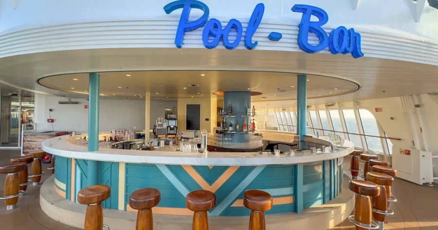 Pool Bar