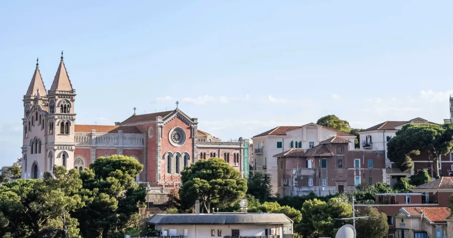 Hafenbild Messina