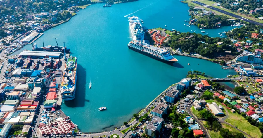 Hafenbild Castries (St. Lucia)
