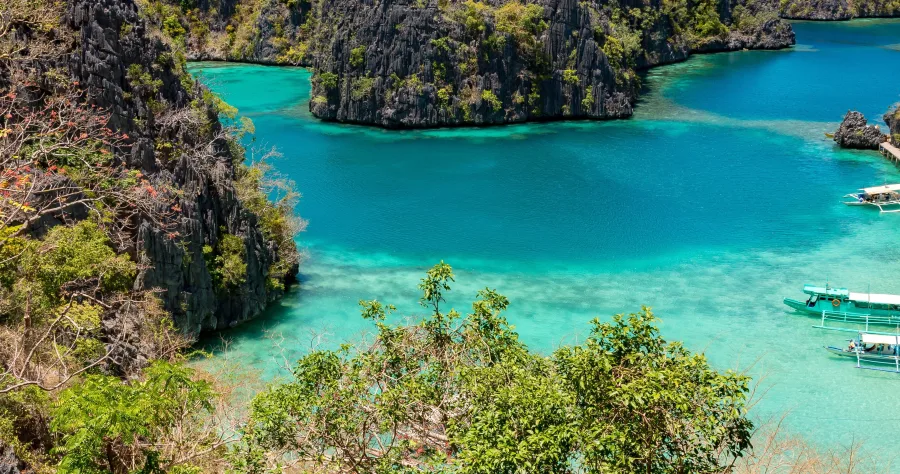 Hafenbild Coron