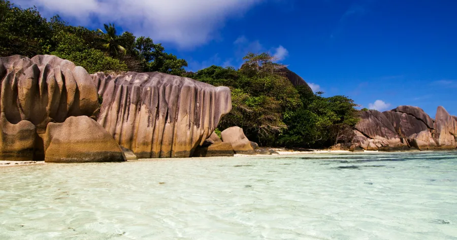 Hafenbild Praslin