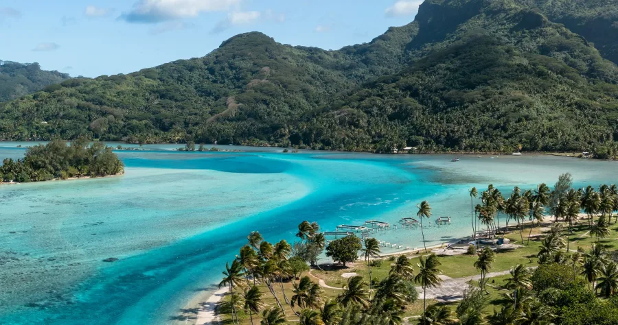 Hafenbild Huahine