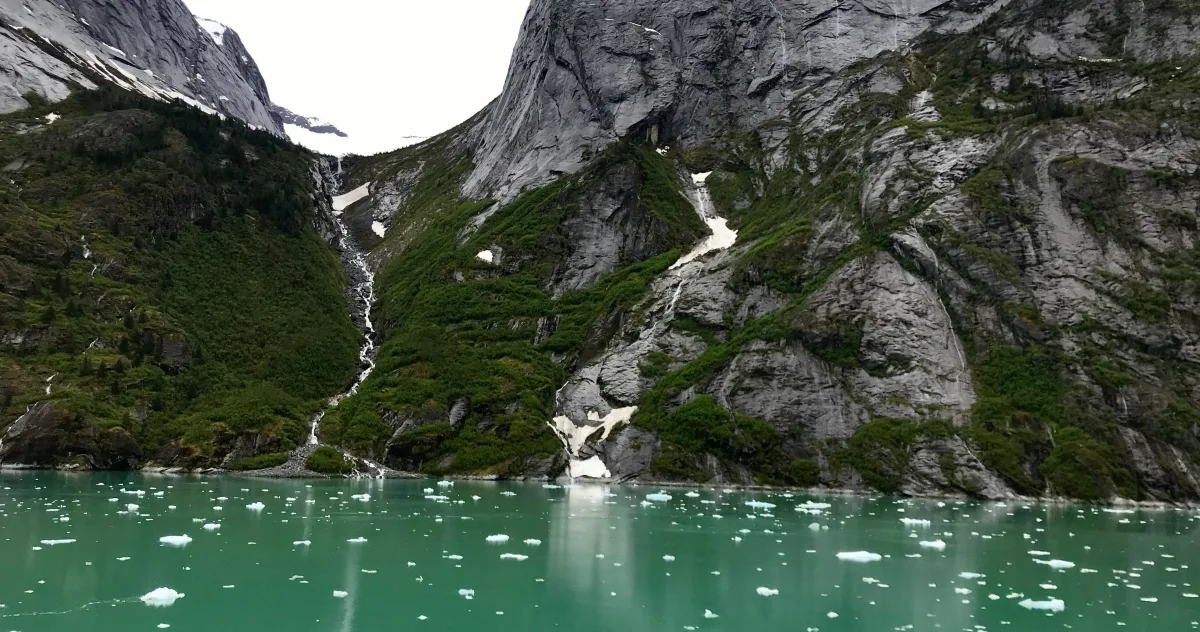 Hafenimpression Tracy Arm Fjord